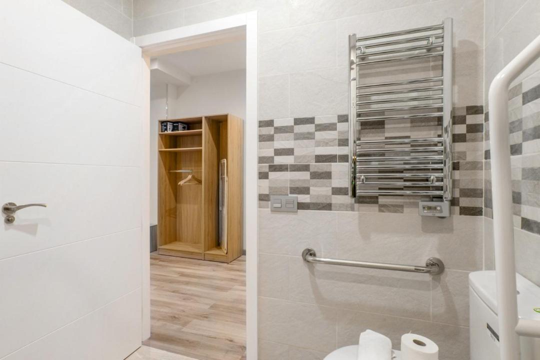 1 Bedroom 1 Bathroom Furnished - Justicia - Cozy - Mintystay Madrid Esterno foto